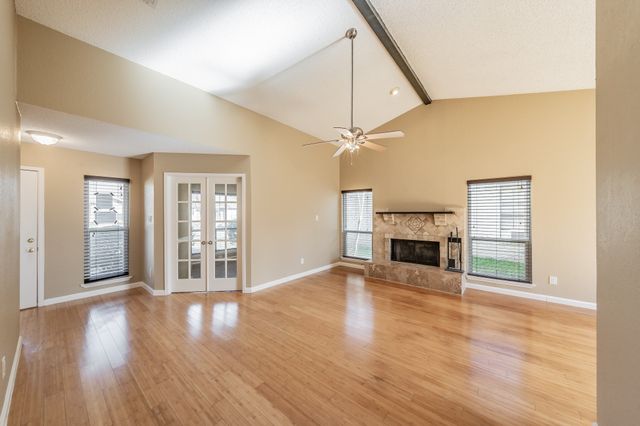 4109 Caldwell Avenue, The Colony, TX 75056