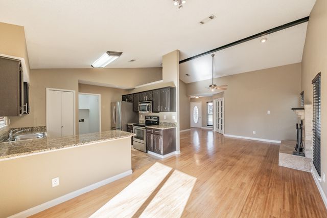 4109 Caldwell Avenue, The Colony, TX 75056