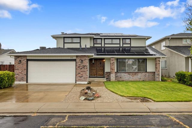 1737 Bingham Ln, Manteca, CA 95336