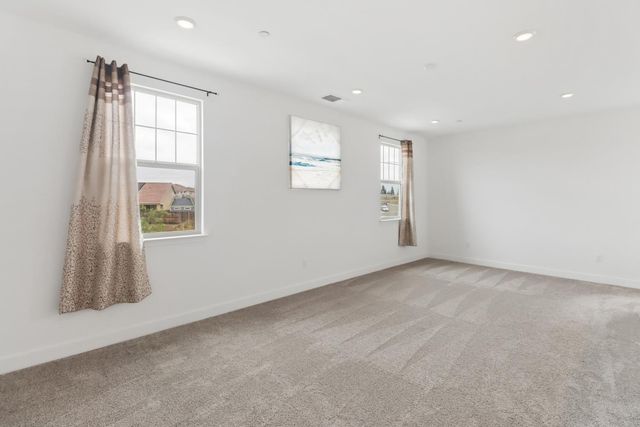 7649 Ocean Park Dr, Antelope, CA 95843