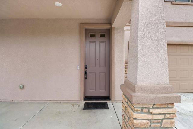 7649 Ocean Park Dr, Antelope, CA 95843