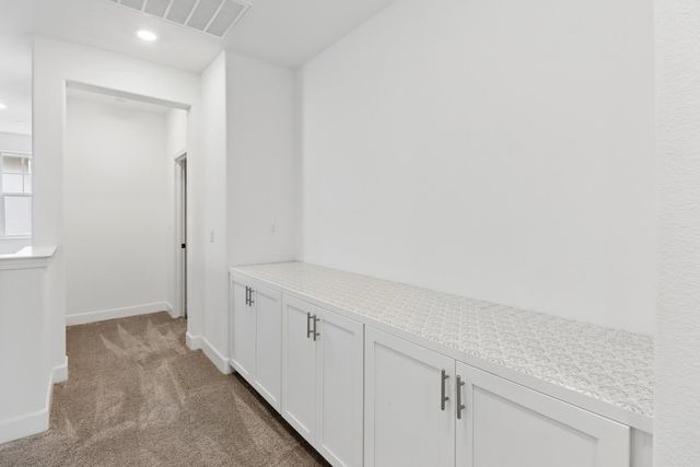 7649 Ocean Park Dr, Antelope, CA 95843