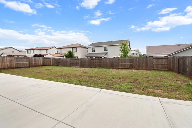 7649 Ocean Park Dr, Antelope, CA 95843