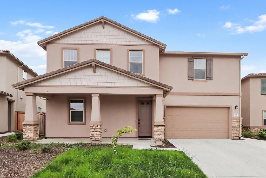 7649 Ocean Park Dr, Antelope, CA 95843