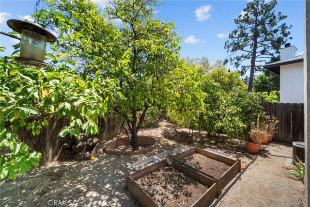 10106 Petit, North Hills, CA 91343