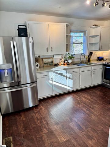 102 Mcmakin Drive, Greenville, SC 29617