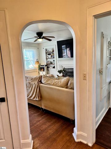 102 Mcmakin Drive, Greenville, SC 29617