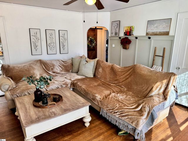 102 Mcmakin Drive, Greenville, SC 29617