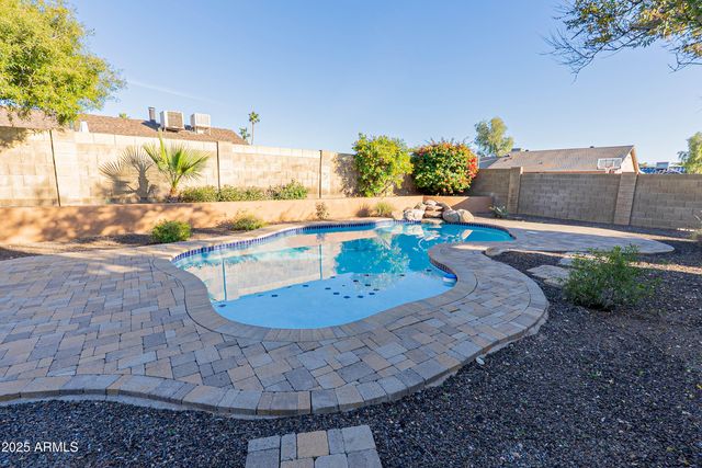 17631 N 42ND Drive, Glendale, AZ 85308