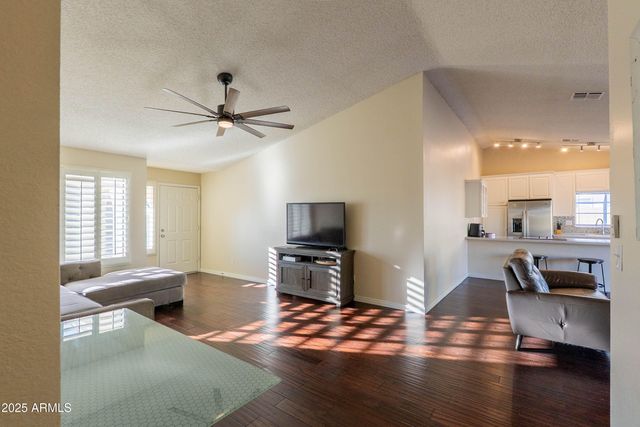 17631 N 42ND Drive, Glendale, AZ 85308