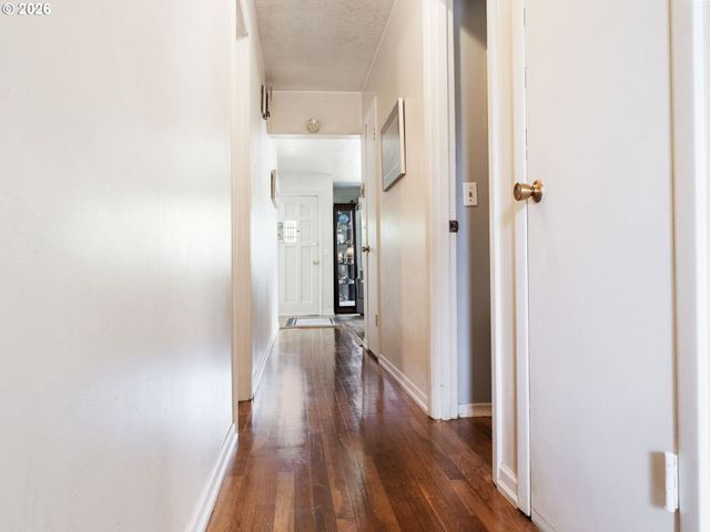 11726 Se OAK St, Portland, OR 97216