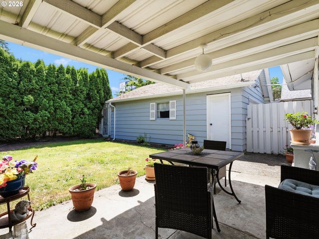 11726 Se OAK St, Portland, OR 97216