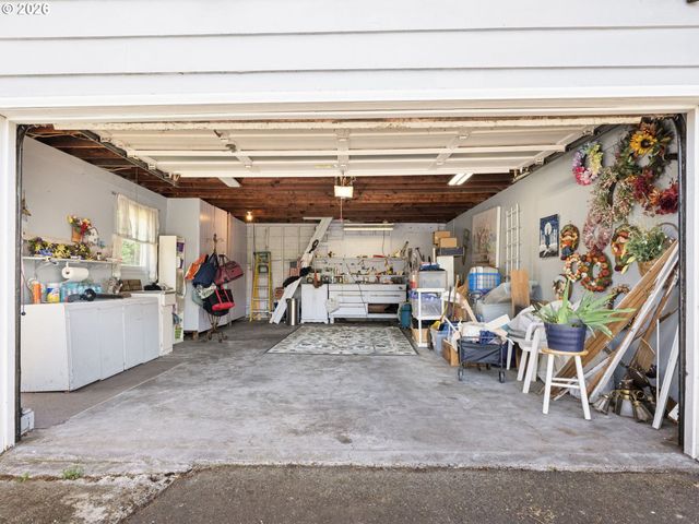 11726 Se OAK St, Portland, OR 97216