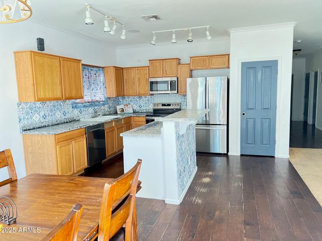 45353 W SANDHILL Road, Maricopa, AZ 85139