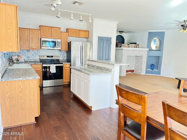 45353 W SANDHILL Road, Maricopa, AZ 85139