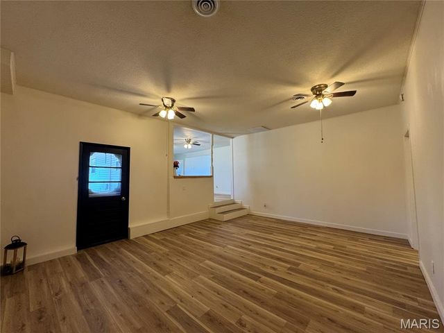 13811 Highway O, Dixon, MO 65459