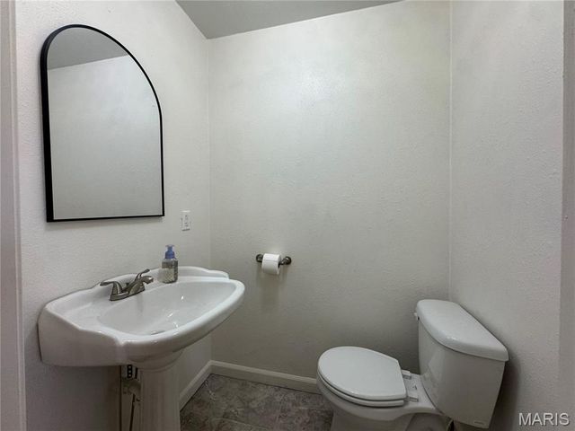 13811 Highway O, Dixon, MO 65459