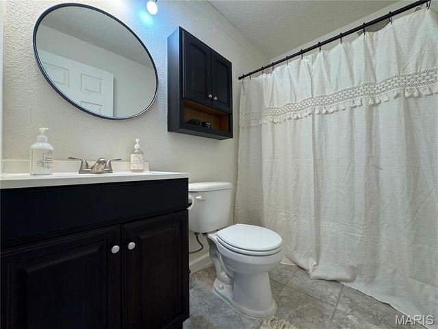 13811 Highway O, Dixon, MO 65459