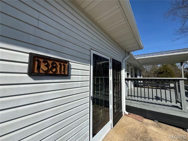 13811 Highway O, Dixon, MO 65459