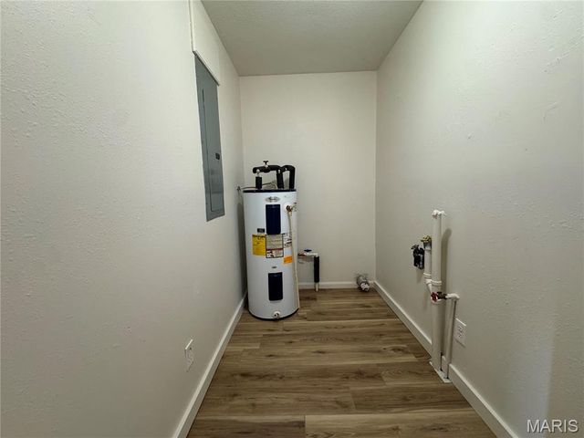 13811 Highway O, Dixon, MO 65459