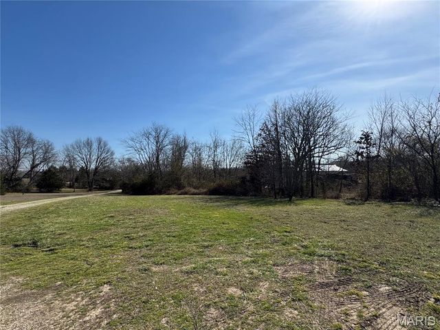 13811 Highway O, Dixon, MO 65459