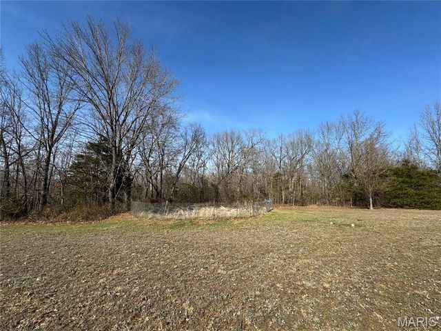 13811 Highway O, Dixon, MO 65459