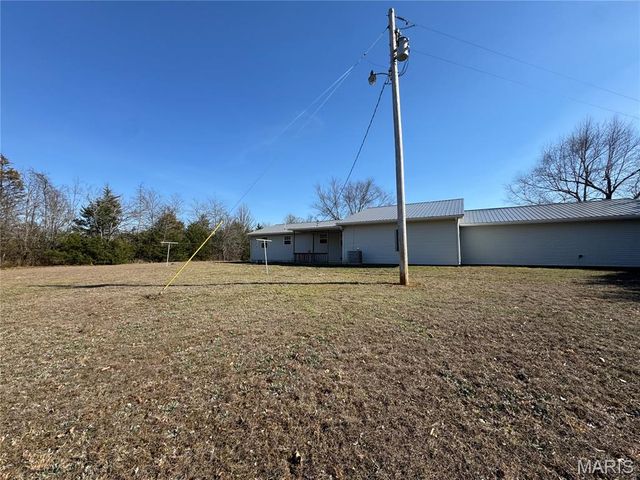 13811 Highway O, Dixon, MO 65459