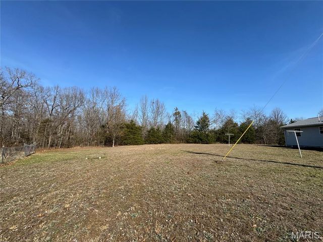 13811 Highway O, Dixon, MO 65459