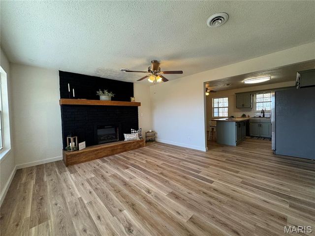 13811 Highway O, Dixon, MO 65459