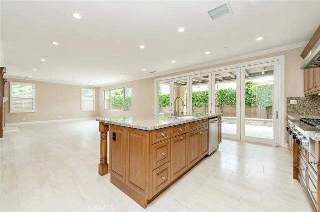 55 Hazelton, Irvine, CA 92620