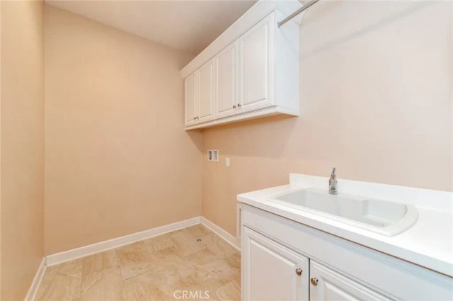 55 Hazelton, Irvine, CA 92620