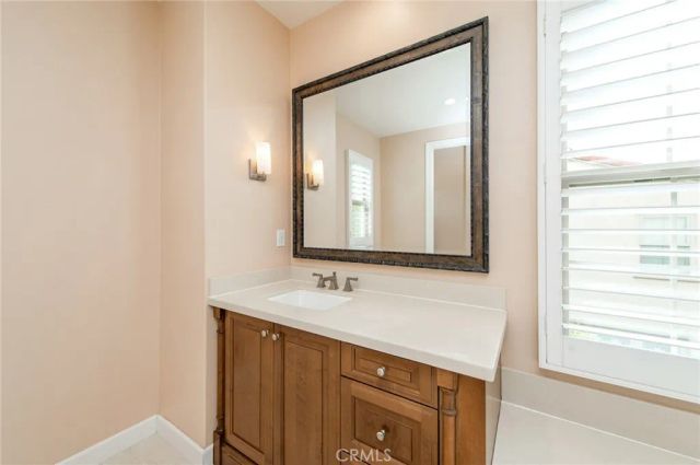 55 Hazelton, Irvine, CA 92620