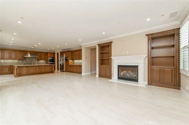55 Hazelton, Irvine, CA 92620