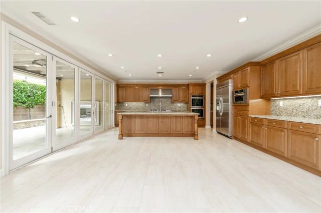55 Hazelton, Irvine, CA 92620