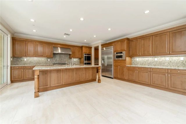 55 Hazelton, Irvine, CA 92620