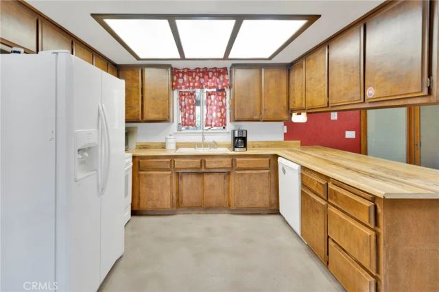 7929 Mono, Hesperia, CA 92345