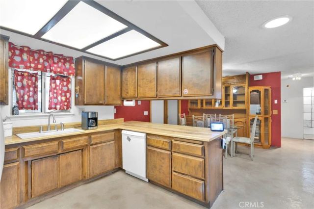 7929 Mono, Hesperia, CA 92345