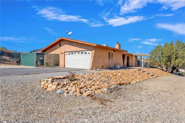 7929 Mono, Hesperia, CA 92345
