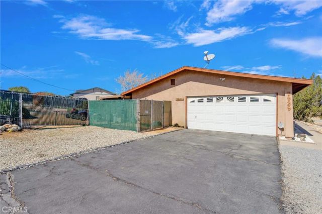 7929 Mono, Hesperia, CA 92345