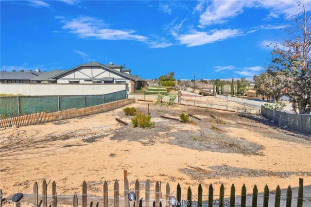 7929 Mono, Hesperia, CA 92345