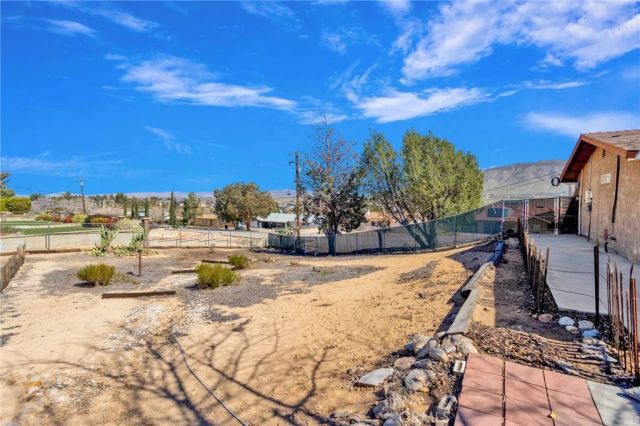 7929 Mono, Hesperia, CA 92345