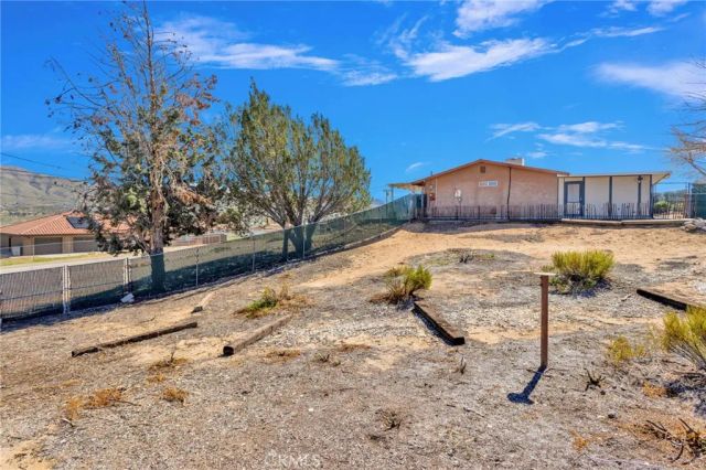 7929 Mono, Hesperia, CA 92345