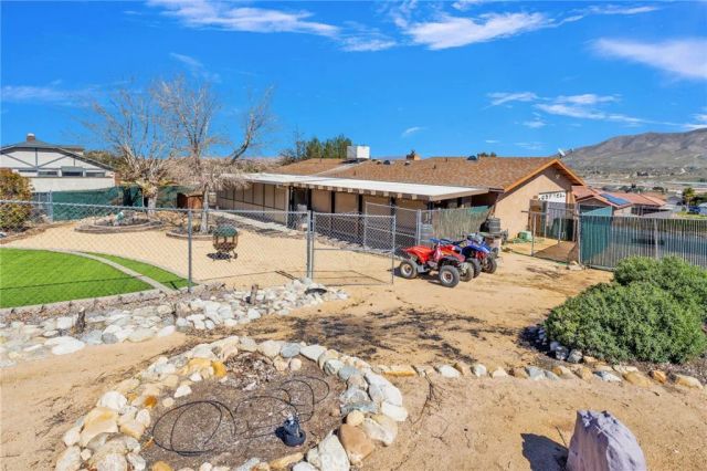 7929 Mono, Hesperia, CA 92345