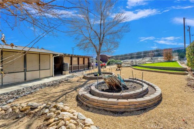 7929 Mono, Hesperia, CA 92345