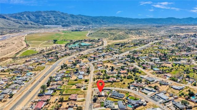 7929 Mono, Hesperia, CA 92345