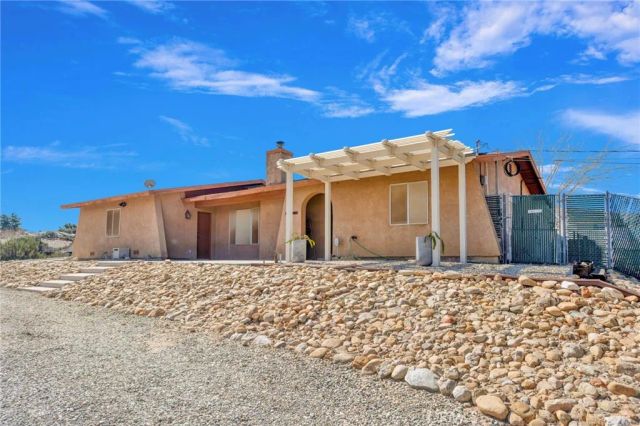 7929 Mono, Hesperia, CA 92345
