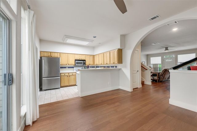 12287 Abbey Glen LN D-1, Austin, TX 78753