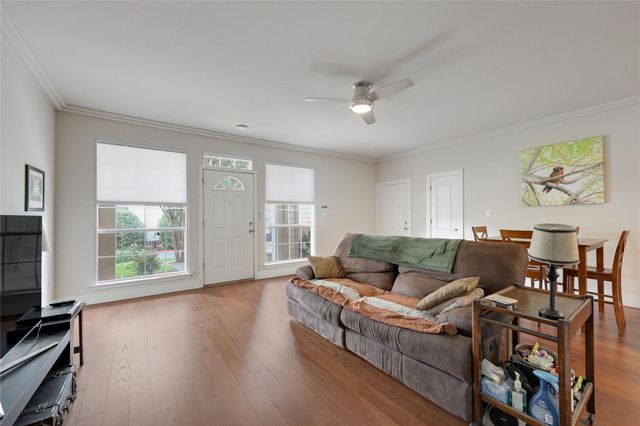 12287 Abbey Glen LN D-1, Austin, TX 78753