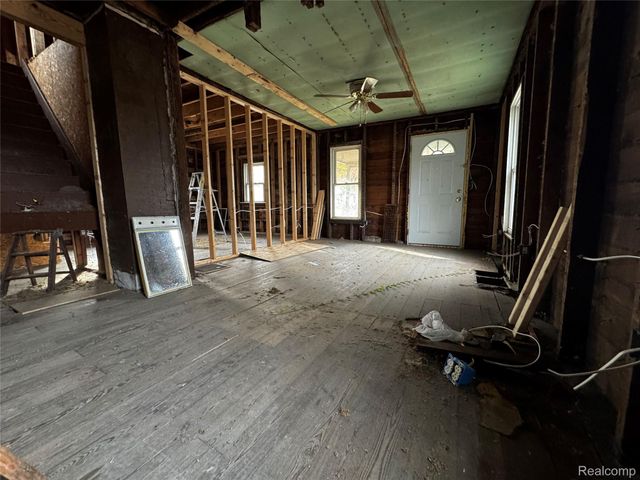 637 S Clemens Avenue, Lansing, MI 48912