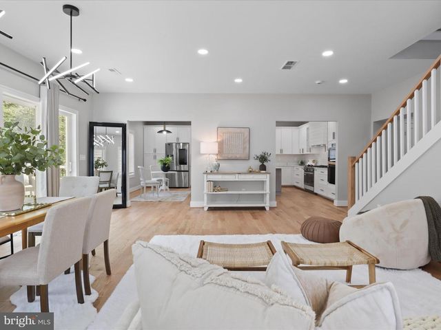 8403 OLD GEORGETOWN RD, Bethesda, MD 20814